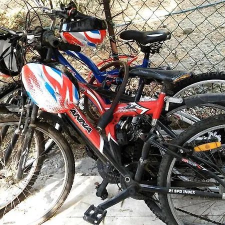 Earthquake S-a-f-e! - Nice Opposite Of Beach With Umbrellas, 3 Bikes, Smart Tv, Full Equipped Kitchen, Free Parking, Own 70mbps Wifi, Pool And Terrace, Play Ground, Barbecue, Table Games, Pick-up Service, Travel Agency Апартаменты Алания