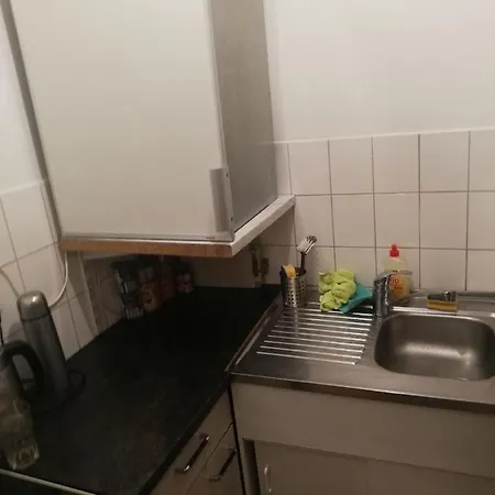 Apartment Earthquake S-a-f-e! - Nice Opposite Of Beach With Umbrellas, 3 Bikes, Smart Tv, Full Equipped Kitchen, Free Parking, Own 70mbps Wifi, Pool And Terrace, Play Ground, Barbecue, Table Games, Pick-up Service, Travel Agency *