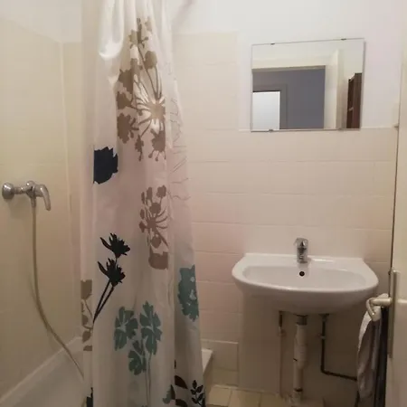 Earthquake S-a-f-e! - Nice Opposite Of Beach With Umbrellas, 3 Bikes, Smart Tv, Full Equipped Kitchen, Free Parking, Own 70mbps Wifi, Pool And Terrace, Play Ground, Barbecue, Table Games, Pick-up Service, Travel Agency Apartment Alanya