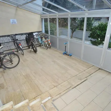 Earthquake S-a-f-e! - Nice Opposite Of Beach With Umbrellas, 3 Bikes, Smart Tv, Full Equipped Kitchen, Free Parking, Own 70mbps Wifi, Pool And Terrace, Play Ground, Barbecue, Table Games, Pick-up Service, Travel Agency *